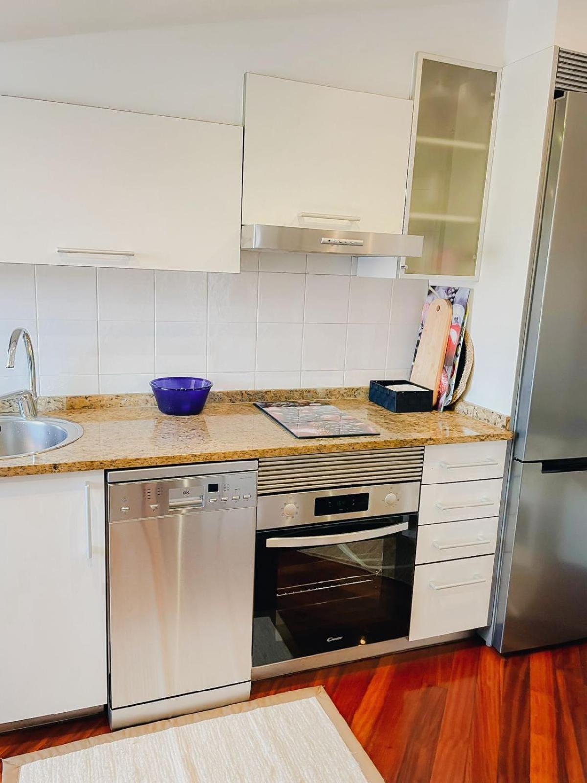 Apartamento Centro De Vigo, Garaje Y Vistas Ria Esterno foto